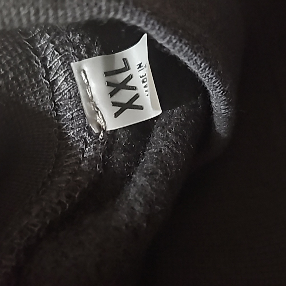 Essentials Crewneck - image 3